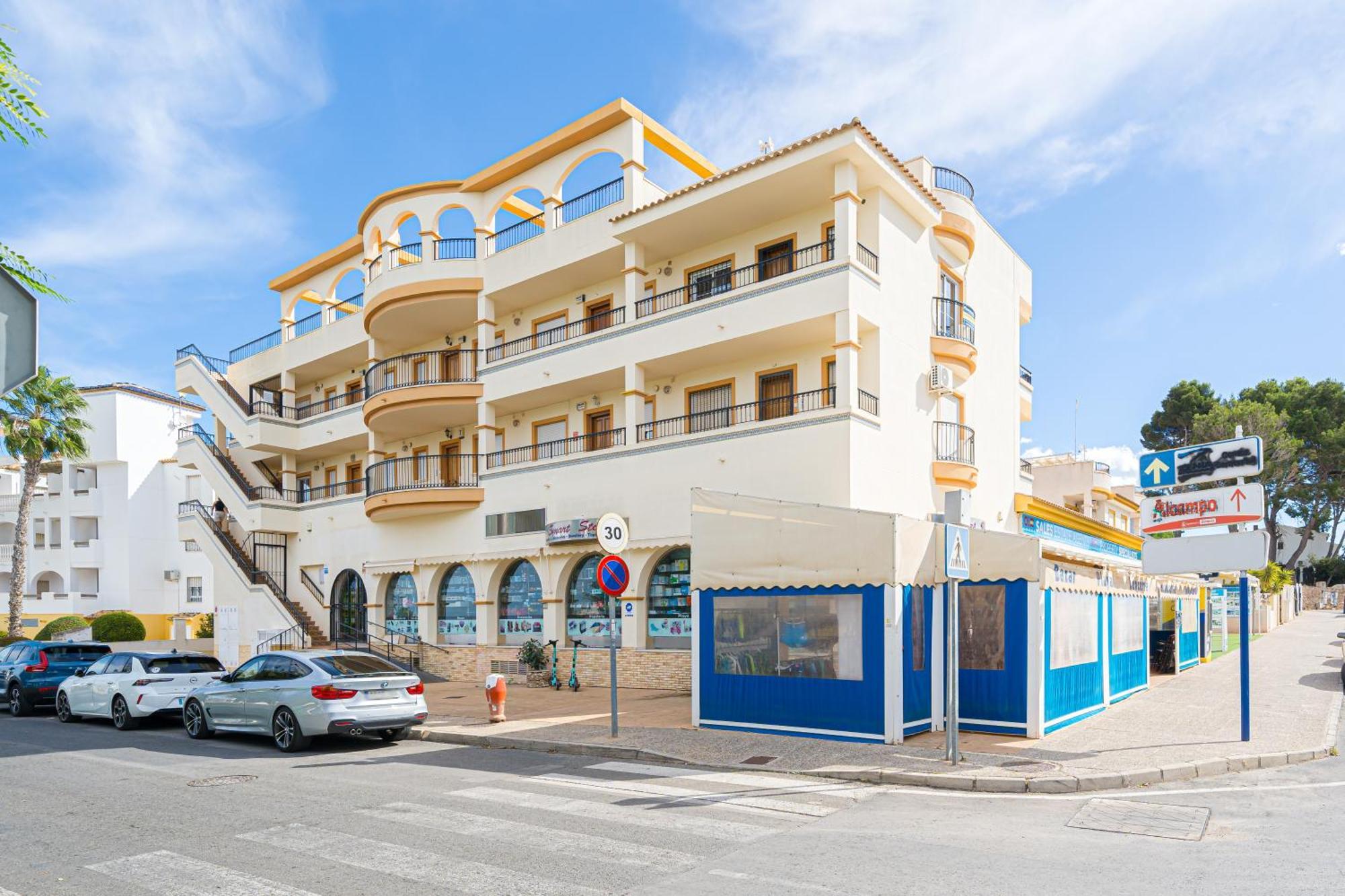 Villamartin Apartment. Excellent Location For Golfers, Cyclists And Hikers Exterior photo